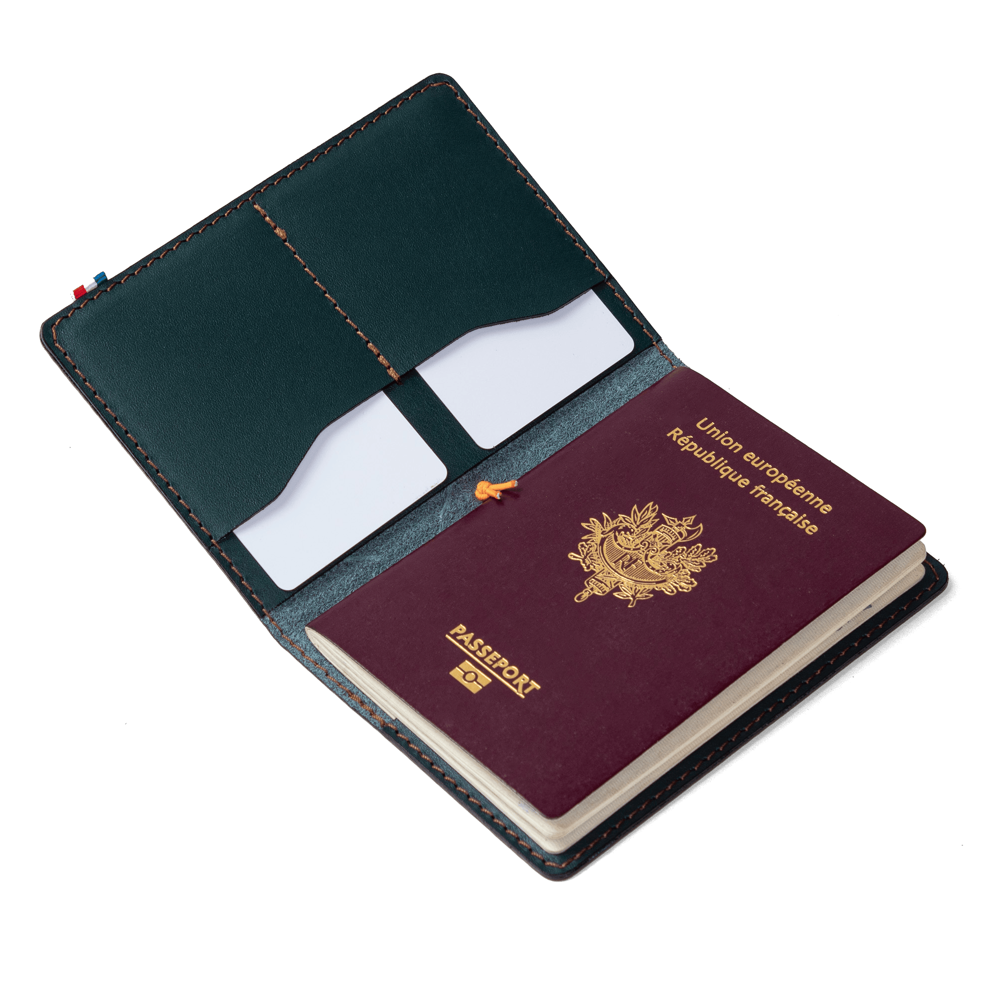 Leather passport holders – French artisanal production