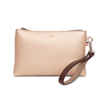 Pochette-cuir-city-champagne-anses-choco-01.png