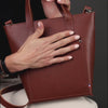 sac-tote-bag-leonie-cuir-cognac-lifestyle